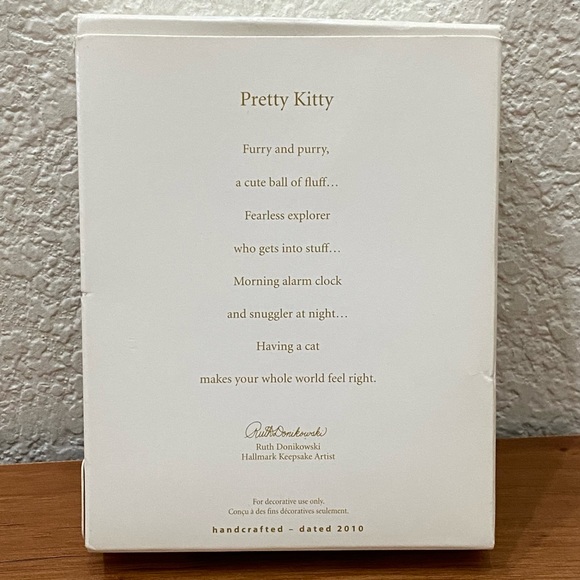 2010 HALLMARK Keepsake Pretty Kitty Christmas Photo Holder Ornament - Picture 4 of 12